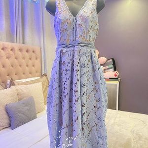 Romeo & Juliet BLUE Women's Floral Eyelet Lace
Illusion A-line Midi Dress